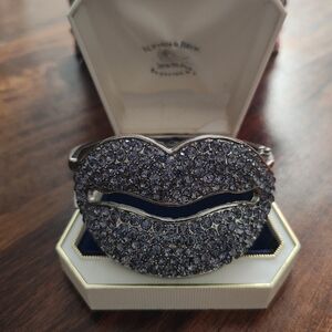 Crystal Encrusted Lips Clamper Cuff
